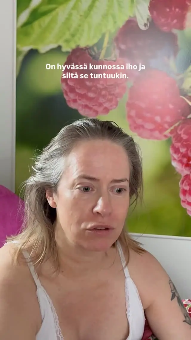 Kun haasteena on ihon kuivuus, epätasaisuus niin tekstuurissa kuin sävyssä sekä kimmoisuuden puute, voi mikroneulaus olla ratkaisu sinullekin.

Tämän asiakkaan kanssa on nyt tehty neljän kerran sarjana mikroneulausta, ja hänen kokemuksensa kertovat hoidon tuloksista.

Varaa sinun aikasi osoitteessa www.villivadelma.net 🩷

- Villi Vadelma, Helsinki

#kauneushoitolahelsinki #mikroneulaus #mikroneulaushelsinki #ihonhoito #kasvohoitohelsinki