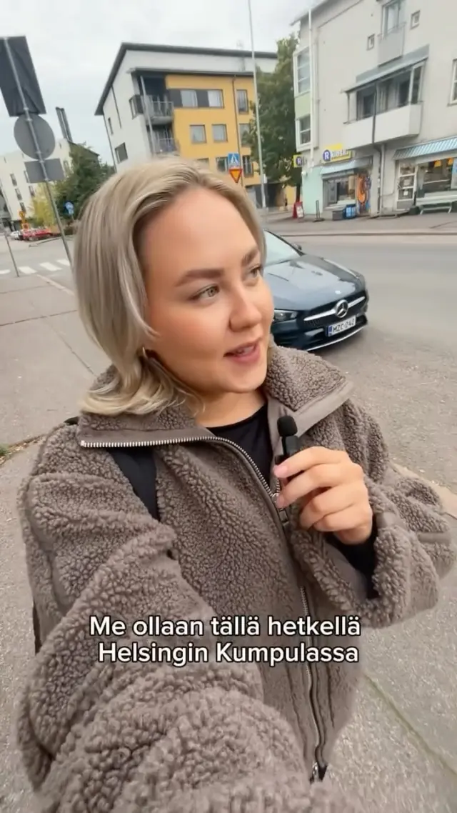 Villi Vadelma ja Hanna Grönborg mukana @kauneuskierroksella ✨

Kiitos käynnistä Sini.🩷

- Villi Vadelma, Helsinki

#holistinenhyvinvointi #ayurveda #kauneusjaterveys
#kauneushoitolavillivadelma #kauneushoitolahelsinki #kosmetologihelsinki #luonnonkosmetiikka #kauneus #hyvinvointi #kauneushoitolakumpula #ihonhoito #kauneudenhoito #happokuorinta #mikroneulaus #mikroneulaushelsinki