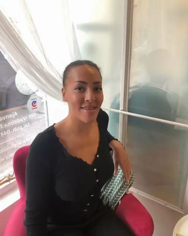 Tervetuloa pääsiäisenä Petran hemmotteluhoitoihin.🤍

Petra palvelee teitä Villi Vadelmassa läpi pääsiäisen, on siis täydellinen hetki ottaa omaa aikaa ja nauttia tuloksellisesta kasvohoidosta, rentouttavasta hieronnasta tai vaikkapa huoltavasta jalkahoidosta.

Varaa aika Petralle osoitteessa www.villivadelma.net

Tervetuloa!✨

- Villi Vadelma, Helsinki 

#kauneushoitolahelsinki #iho #luonnonkosmetiikka #ihonhoito #kasvohoitohelsinki